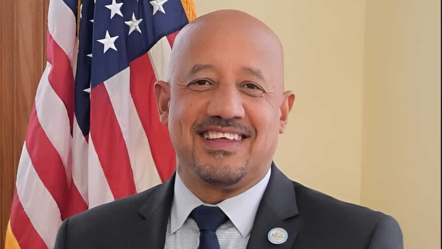 Alcalde dominicano de Lawrence, Brian DePeña, se ausenta de audiencia mientras caso federal avanza Alcalde dominicano de Lawrence, Brian DePeña, se ausenta de audiencia mientras caso federal avanza