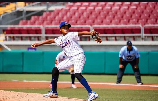 Dominicana le lanza un no-hitter combinado a M&eacute;xico Rojo y llega a la final de la Serie del Caribe Kids