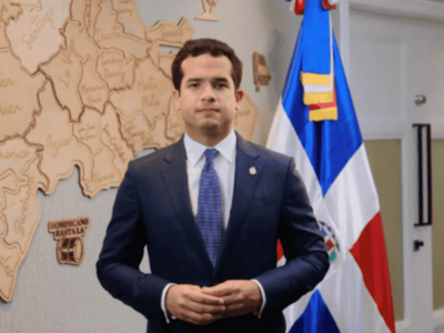 Omar Fernández cuestiona crisis eléctrica y educativa
