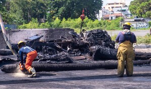 10 mil galones de combustible y un incendio: as&iacute; ocurri&oacute; el accidente que dej&oacute; dos muertos