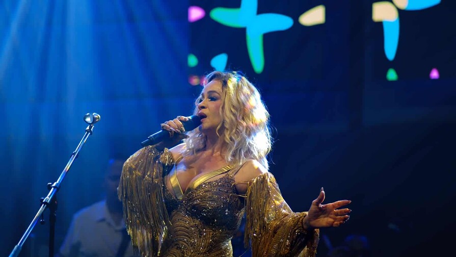 Miriam Cruz se presenta en el Latin Music Tours