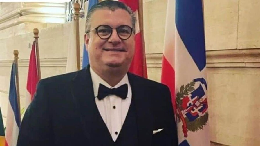 Tras declinación de Carlos Gabriel García, consulado en Los Ángeles será asumido por Elías Brache Tras declinación de Carlos Gabriel García, consulado en Los Ángeles será asumido por Elías Brache