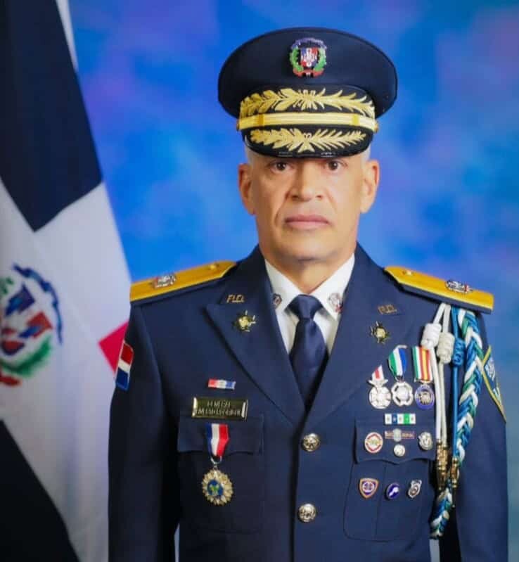 Ernesto Rodr&iacute;guez asume en la Polic&iacute;a tras el relevo de Cruz Cruz a solo seis meses de designaci&oacute;n