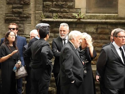 Funeral de Bonnie Tyler recuerda estrella que nunca se creyó diva