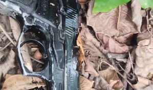 Presunto asaltante muere y otro resulta herido tras enfrentamiento con agentes policiales en Santiago