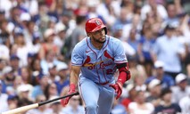 Los Cardenales frenan una racha de cinco derrotas, y Joshua B&aacute;ez aporta su primer doble en MLB