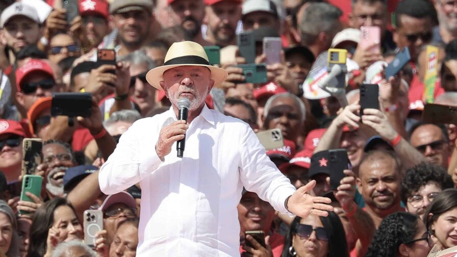 Lula y Fl&aacute;vio Bolsonaro abren la campa&ntilde;a en sus cunas pol&iacute;ticas con foco en la seguridad