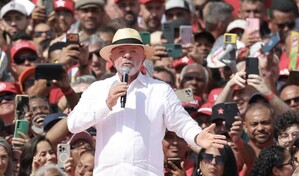 Lula y Fl&aacute;vio Bolsonaro arrancan la campa&ntilde;a electoral de Brasil con la seguridad como bandera