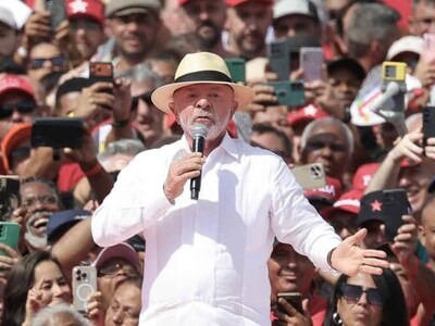 Lula y Flávio Bolsonaro miden fuerzas al inicio de la campaña
