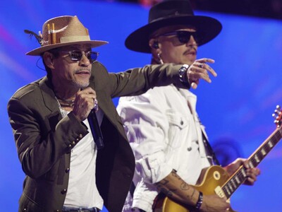 Marc Anthony y Chayanne unen sus voces por Venezuela y Colombia