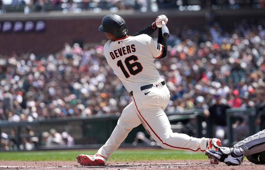 VIDEO |Rafael Devers conecta un jonr&oacute;n en su regreso a Fenway Park