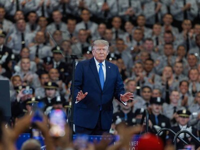 Donald Trump bombardeará a Omán si hace acuerdo con Irán