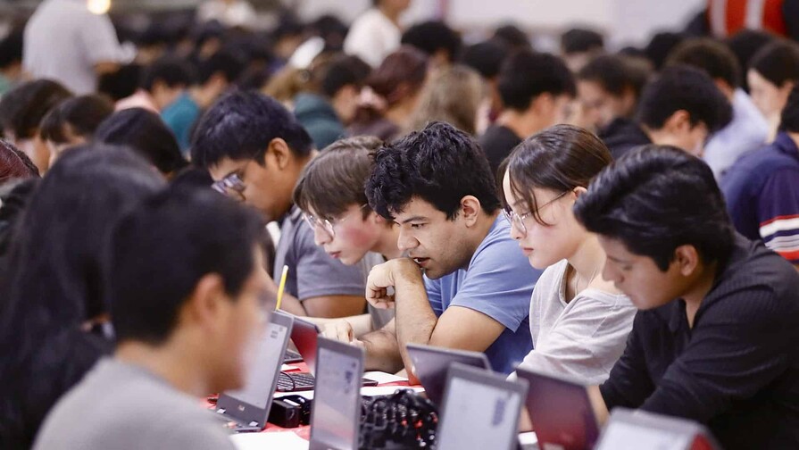 UNAM cierra examen presencial en sedes foráneas tras polémica por IA y llega a la capital UNAM cierra examen presencial en sedes foráneas tras polémica por IA y llega a la capital