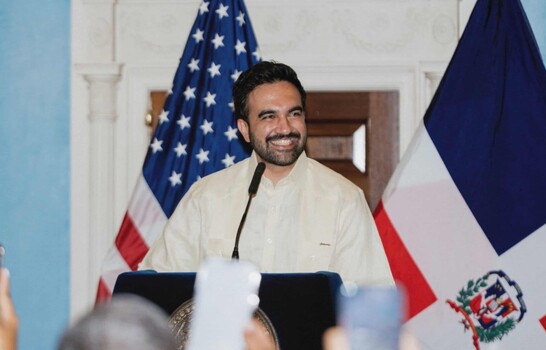 Mamdani celebra a los dominicanos con la ausencia de l&iacute;deres electos de origen criollo