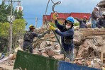 Cali investigará si hubo fallas o corrupción en edificios colapsados por terremoto de 7.4 Cali investigará si hubo fallas o corrupción en edificios colapsados por terremoto de 7.4