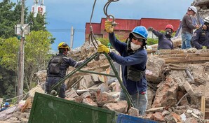 El alcalde de Cali considera que la recuperaci&oacute;n por el terremoto puede tardar tres a&ntilde;os
