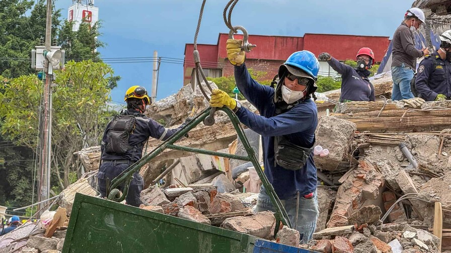 El alcalde de Cali considera que la recuperaci&oacute;n por el terremoto puede tardar tres a&ntilde;os