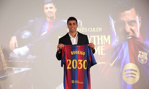 El Bar&ccedil;a asesta un gran golpe en el mercado con el campe&oacute;n mundial Rodri
