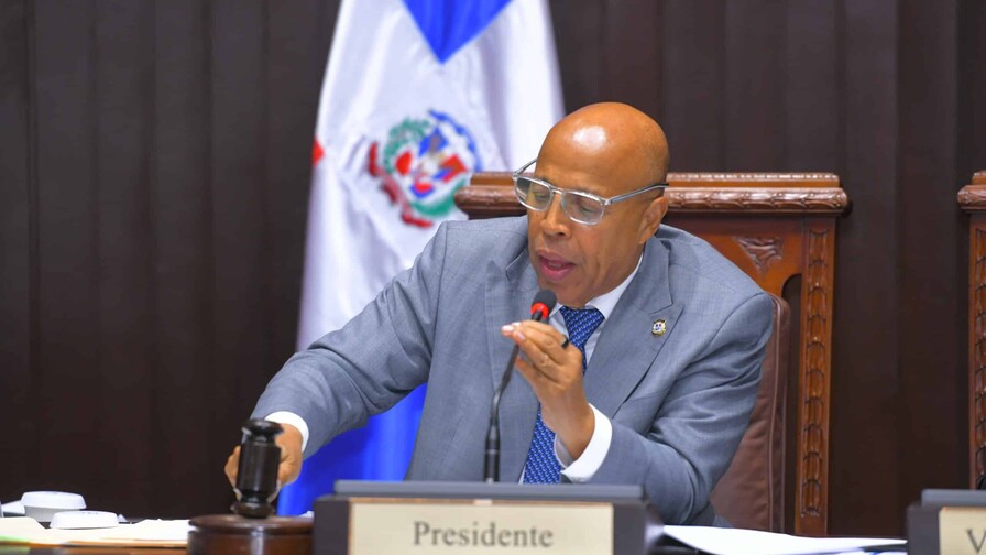 La Cámara de Diputados revisará las comisiones y sacará a legisladores que acumulen ausencias La Cámara de Diputados revisará las comisiones y sacará a legisladores que acumulen ausencias