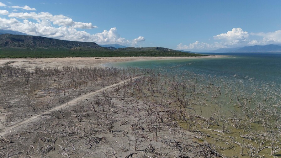 De las presas llenas a la falta de agua: la sequía vuelve a amenazar a RD, casi como a Europa De las presas llenas a la falta de agua: la sequía vuelve a amenazar a RD, casi como a Europa