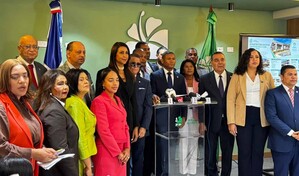 A d&iacute;as del a&ntilde;o escolar, Fuerza del Pueblo pide interpelar a ministro de Educaci&oacute;n