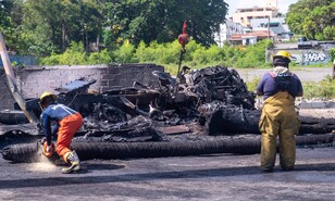 Investigan las causas del accidente entre tanque y varios veh&iacute;culos en la George Washington
