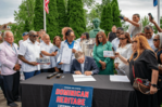 Rhode Island crea matr&iacute;culas vehiculares para celebrar la herencia dominicana