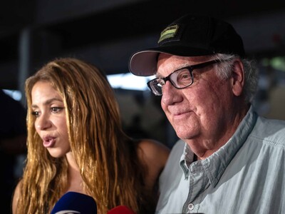 Shakira y Howard Buffett reconstruirán escuelas por terrremoto