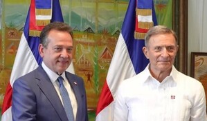 V&iacute;ctor Ito Bison&oacute; asume como canciller de la Rep&uacute;blica tras reunirse con Roberto &Aacute;lvarez