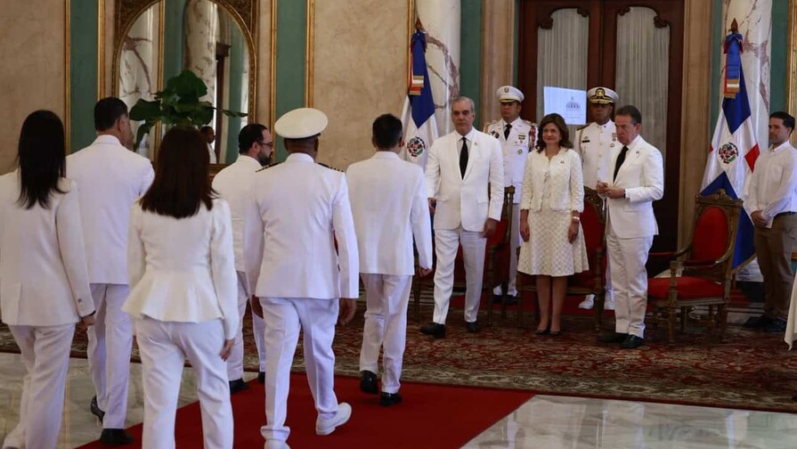 Presidente Abinader recibe cartas credenciales de nueve nuevos embajadores