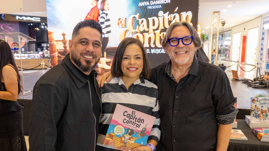 Anya Damir&oacute;n llevar&aacute; su cuento "El capit&aacute;n Control" al Teatro Nacional