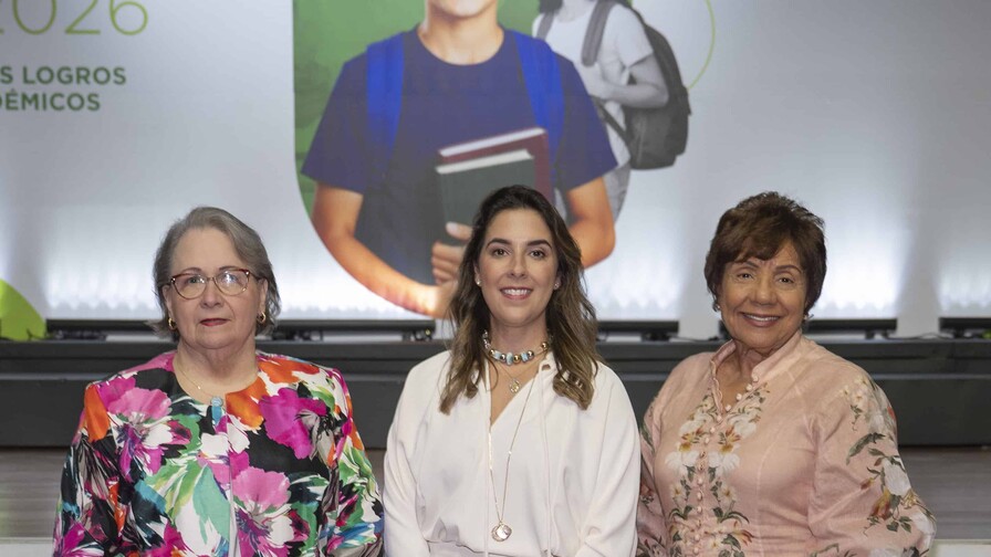 CCN reconoce estudiantes con excelencia académica CCN reconoce estudiantes con excelencia académica