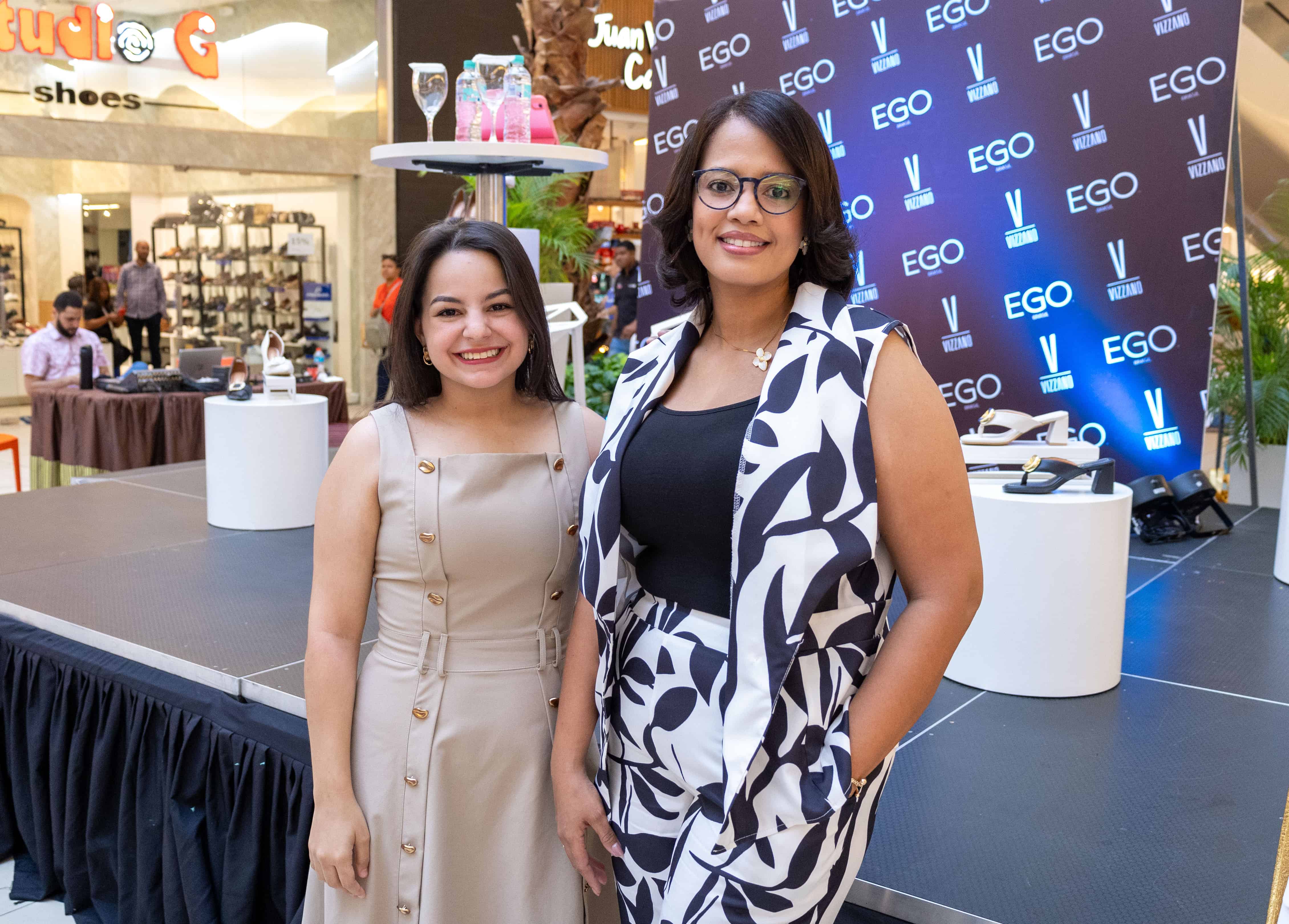 Valerie Castillo y Ana Cordero.