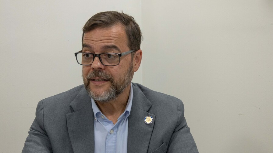 Jóvenes de NY enfrentan dificultades para alcanzar la estabilidad económica de sus padres Jóvenes de NY enfrentan dificultades para alcanzar la estabilidad económica de sus padres