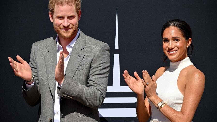 Pr&iacute;ncipe Harry y Meghan planean regresar al Reino Unido, reporta BBC