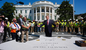 Trump revela nuevo helipuerto en la Casa Blanca en medio de un frenes&iacute; de obras