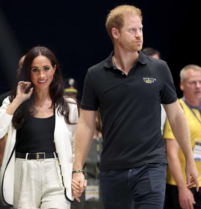 A seis a&ntilde;os del Megxit, Harry y Meghan regresan a Reino Unido para acercarse a la familia real