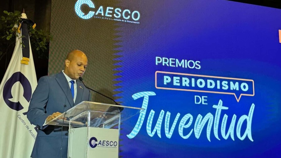 Caesco distingue a periodistas en la cuarta edici&oacute;n de los Premios Periodismo Juventud