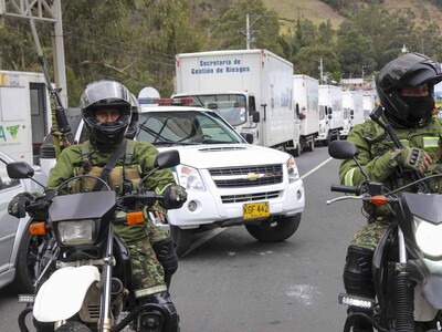 Polémica de gestión condicionada de ayuda tras terremoto en Colombia
