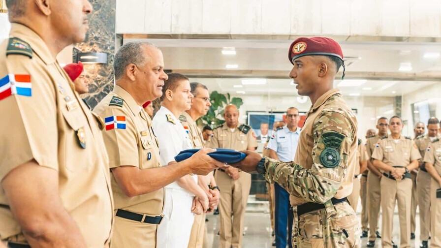 Ministro de Defensa despide equipo dominicano que competirá en Fuerza Comando Paraguay 2026 Ministro de Defensa despide equipo dominicano que competirá en Fuerza Comando Paraguay 2026