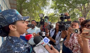 Trabajan en identificar a hombre que mat&oacute; a adolescente tras tirotear su vivienda en Santiago