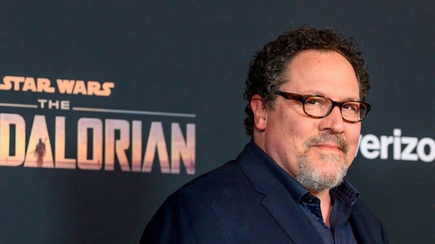 Jon Fravreau debuta como documentalista contando la historia de un rey león real Jon Fravreau debuta como documentalista contando la historia de un rey león real