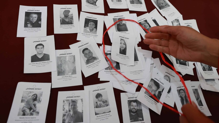 Al menos 58 fosas clandestinas en México se vinculan con feminicidios, advierte un informe Al menos 58 fosas clandestinas en México se vinculan con feminicidios, advierte un informe