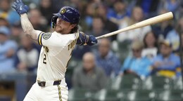 La f&oacute;rmula de Milwaukee: &uacute;ltimos en jonrones, pero con el mejor r&eacute;cord de MLB
