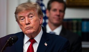 Trump anuncia una ofensiva econ&oacute;mica sin precedentes para aislar a Ir&aacute;n