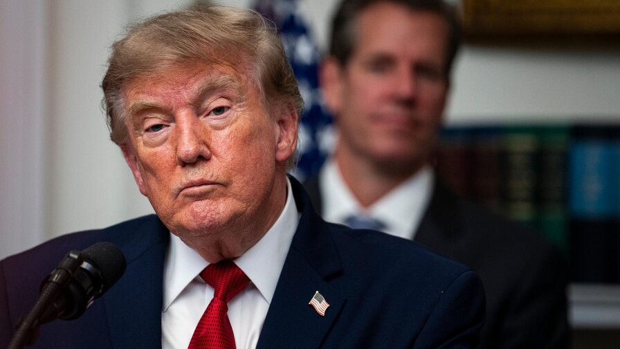 Trump anuncia una ofensiva económica sin precedentes para aislar a Irán Trump anuncia una ofensiva económica sin precedentes para aislar a Irán