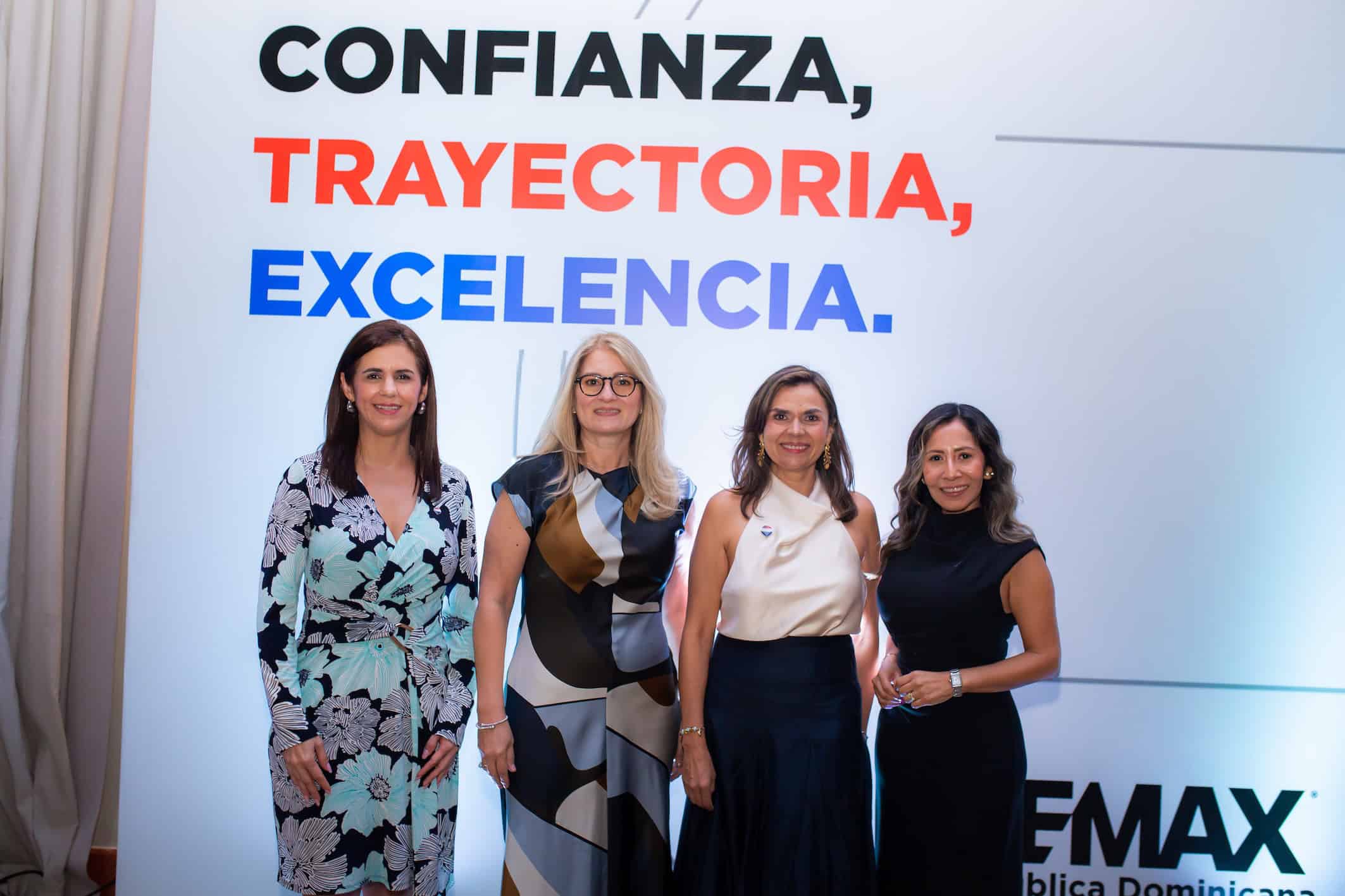 Cristina Alba, Luisa Piantini, Myriam Parra y Mercedes Onorio.