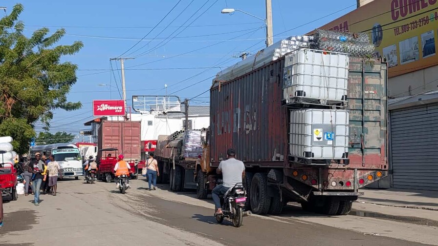 Haití revive restricciones de 2015 y limita entrada terrestre de 22 productos de RD Haití revive restricciones de 2015 y limita entrada terrestre de 22 productos de RD