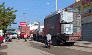 Denuncian en Dajab&oacute;n que cargas destinadas a Hait&iacute; terminan vendi&eacute;ndose en RD