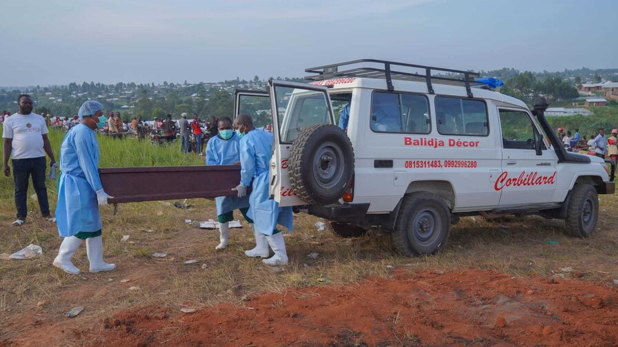 Epidemia de ébola cubre un territorio más grande que Francia y donde no hay liquidez Epidemia de ébola cubre un territorio más grande que Francia y donde no hay liquidez